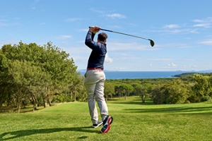 Common Causes of Foot Pain From Playing Golf